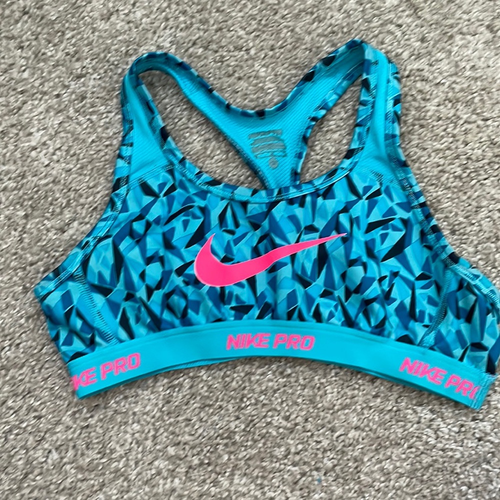 Nike Pro Sports Bra
